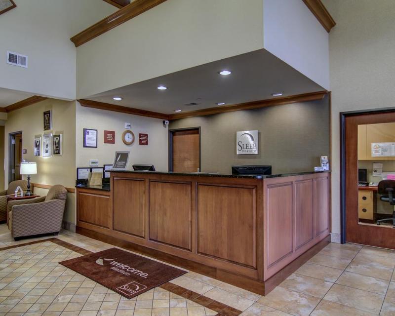 Mainstay Suites Madison - Monona Extérieur photo