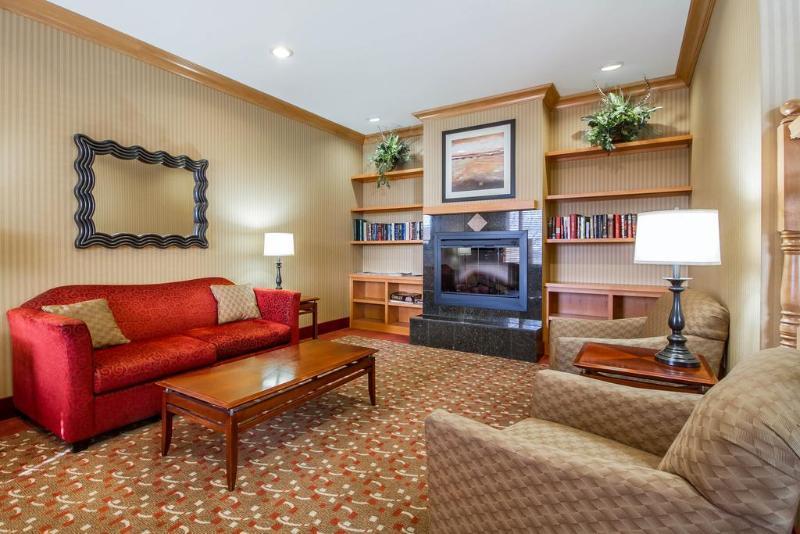 Mainstay Suites Madison - Monona Extérieur photo